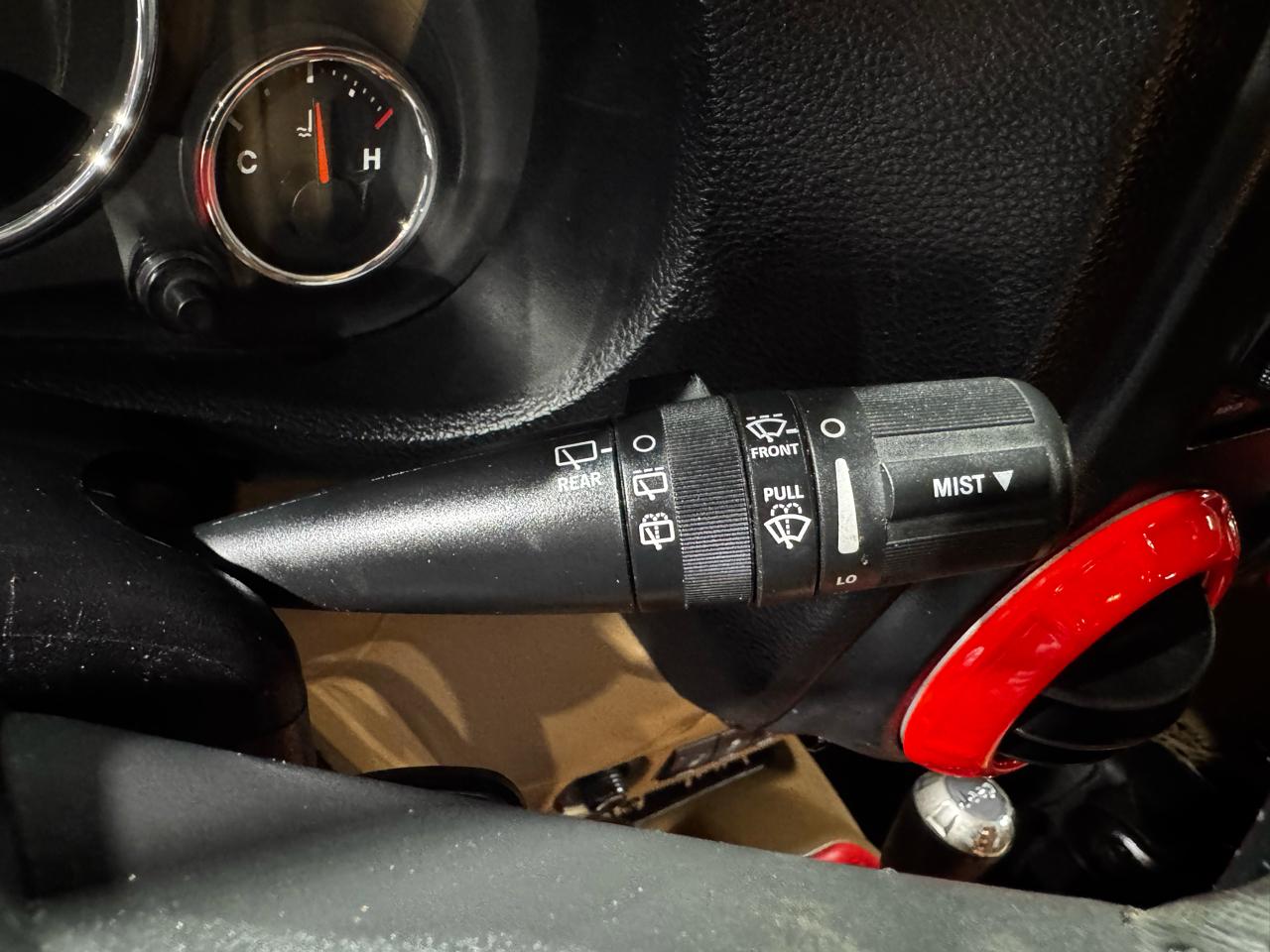 Jeep Wrangler Unlimited 4WD 4dr Sahara 2012