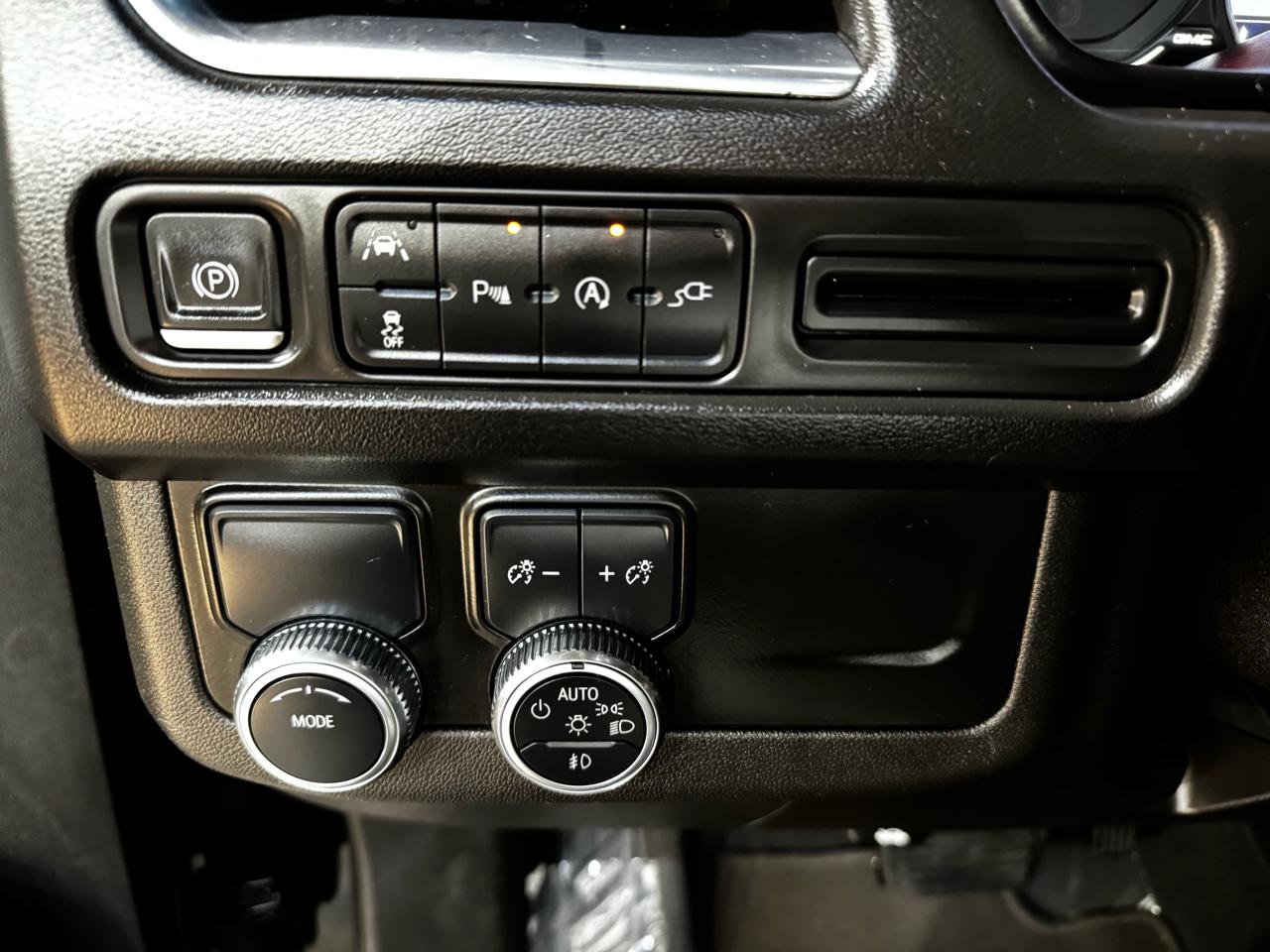 GMC Yukon XL 2WD 4dr SLT 2021
