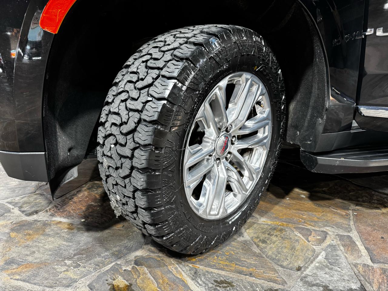 GMC Yukon XL 2WD 4dr SLT 2021