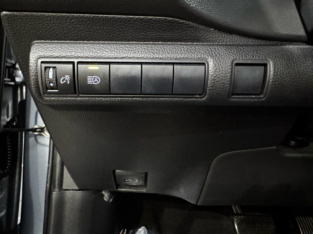 Toyota Corolla LE CVT (Natl) 2020