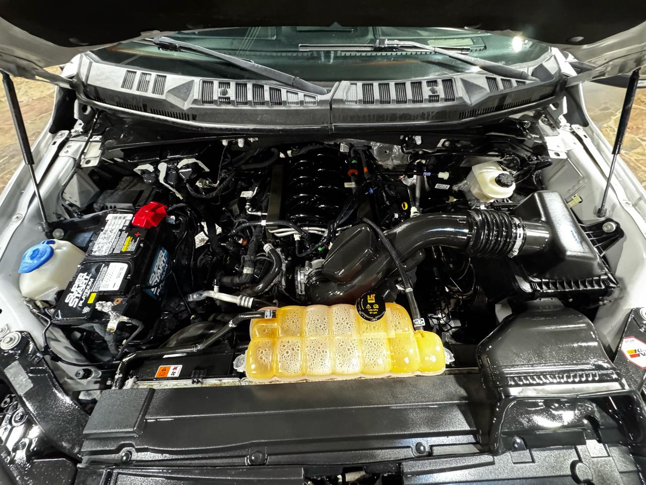 Ford F-150 Platinum 4WD SuperCrew 5.5' Box 2018