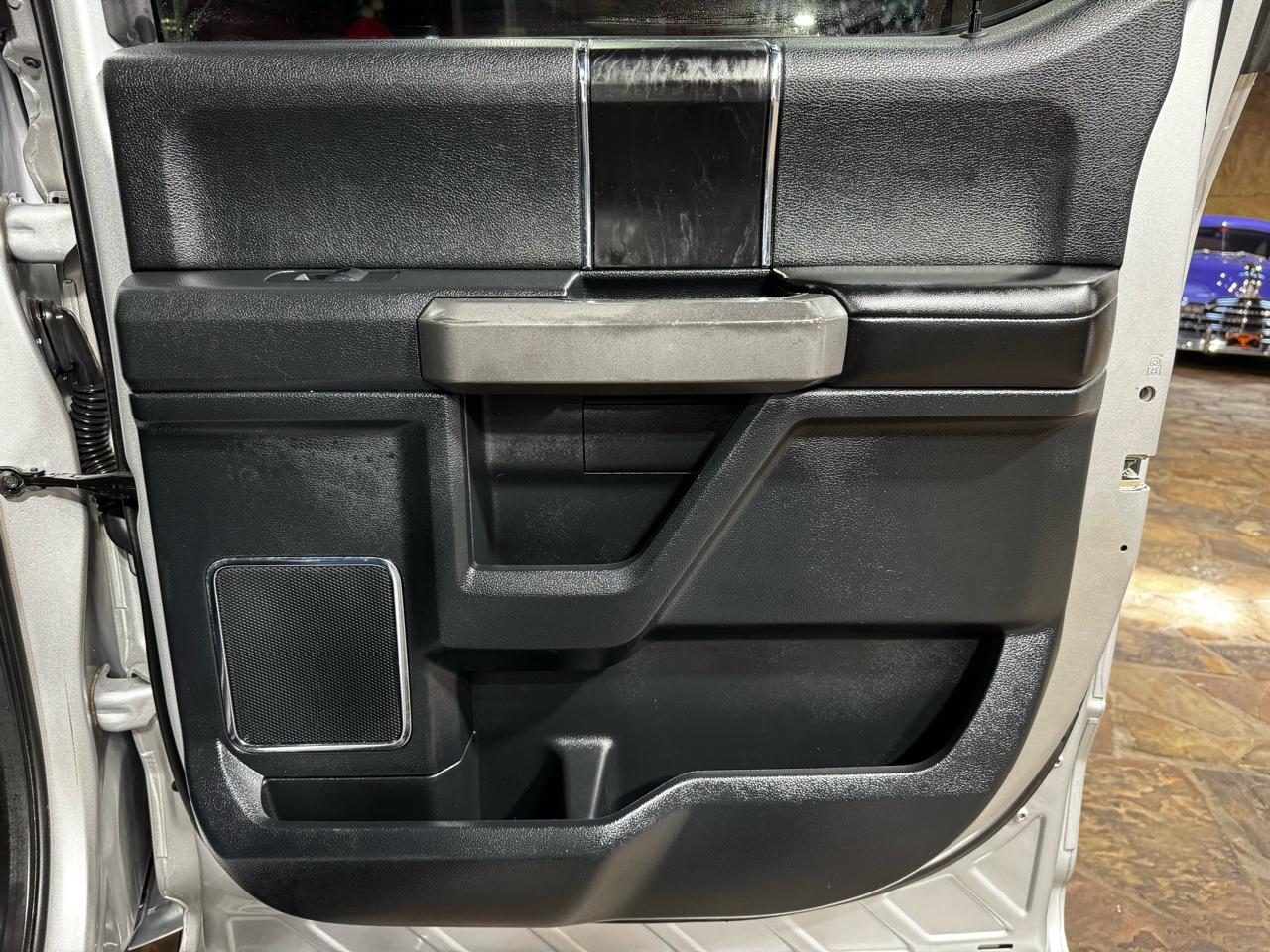 Ford F-150 Platinum 4WD SuperCrew 5.5' Box 2018