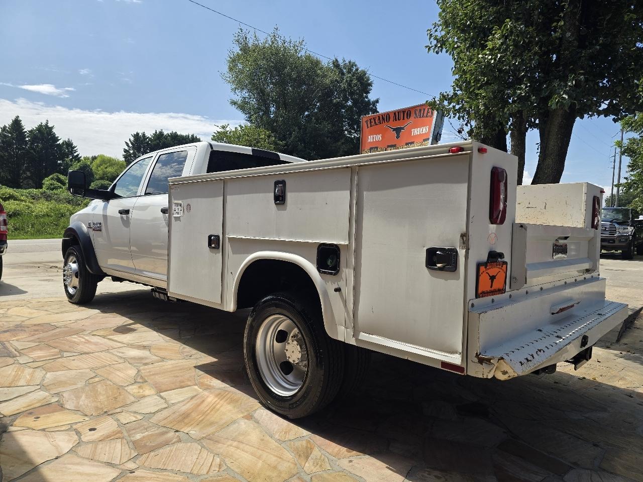 RAM 5500 Chassis Cab Tradesman 4x4 Crew Cab 60" CA 173.4" WB 2018