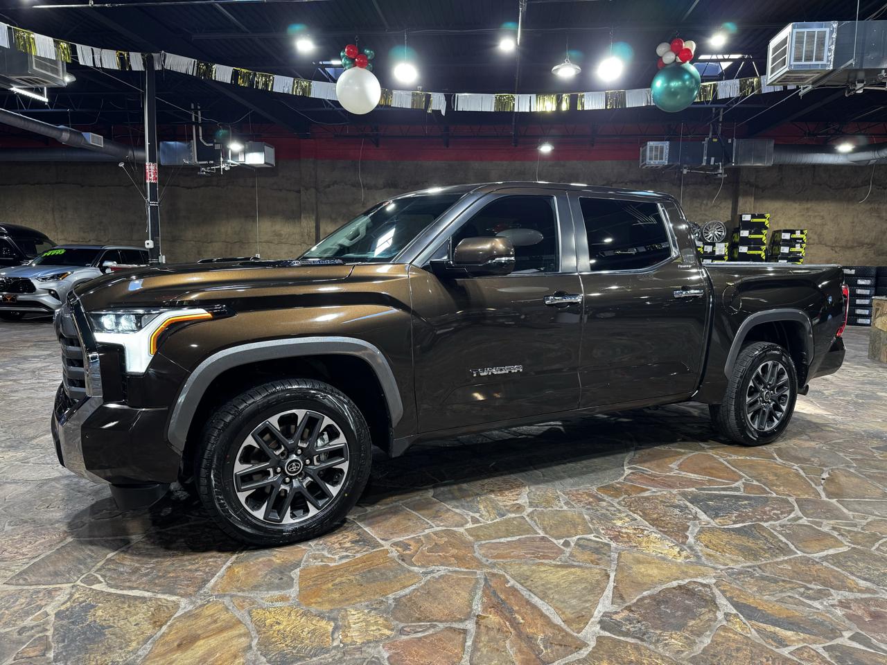 Toyota Tundra 4WD Limited Hybrid CrewMax 5.5' Bed (Natl) 2024