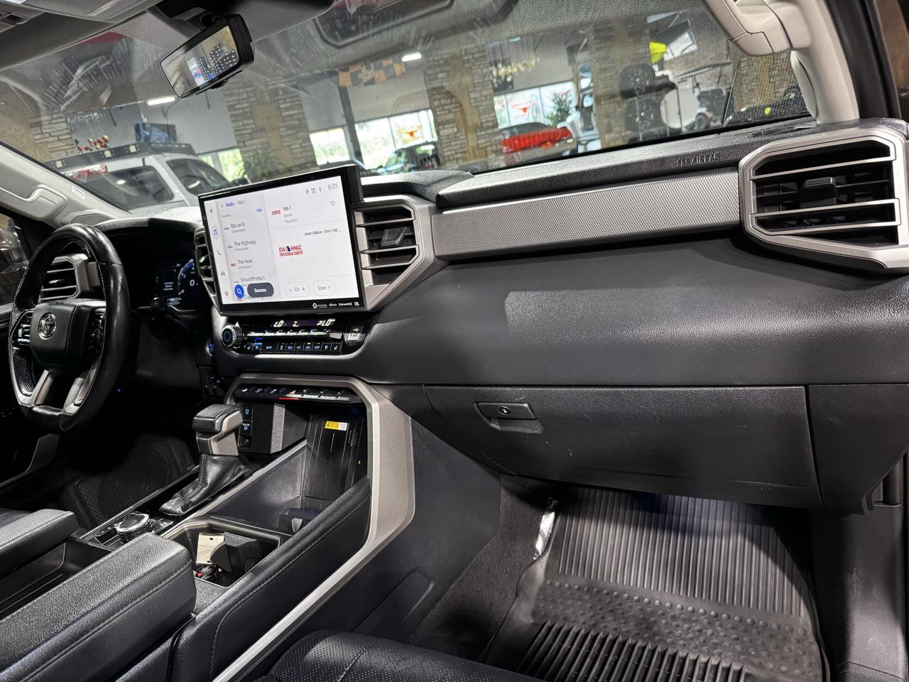 Toyota Tundra 4WD Limited Hybrid CrewMax 5.5' Bed (Natl) 2024