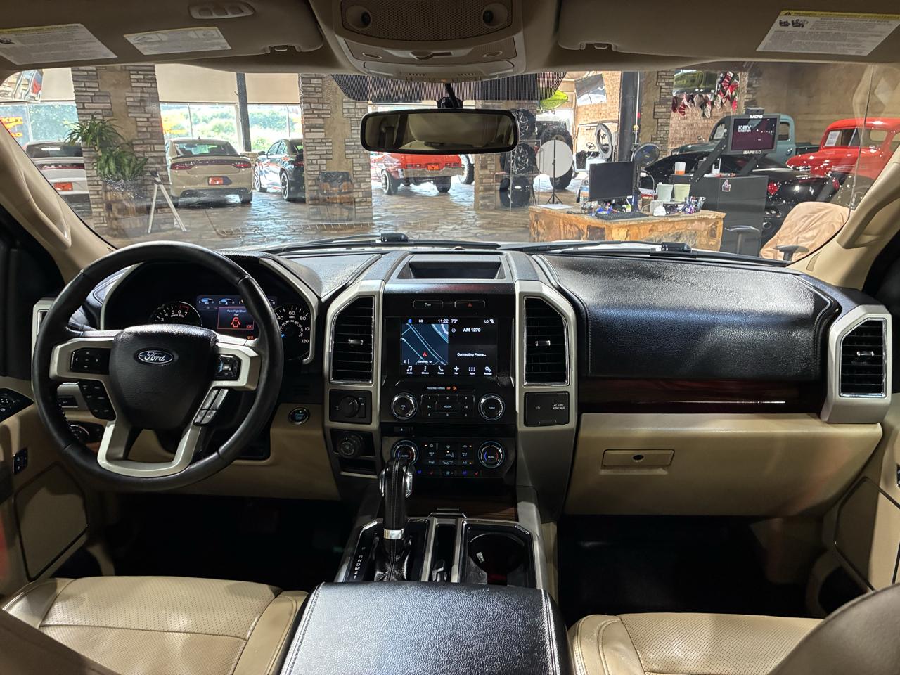 Ford F-150 2WD Supercab 133" Lariat 2017