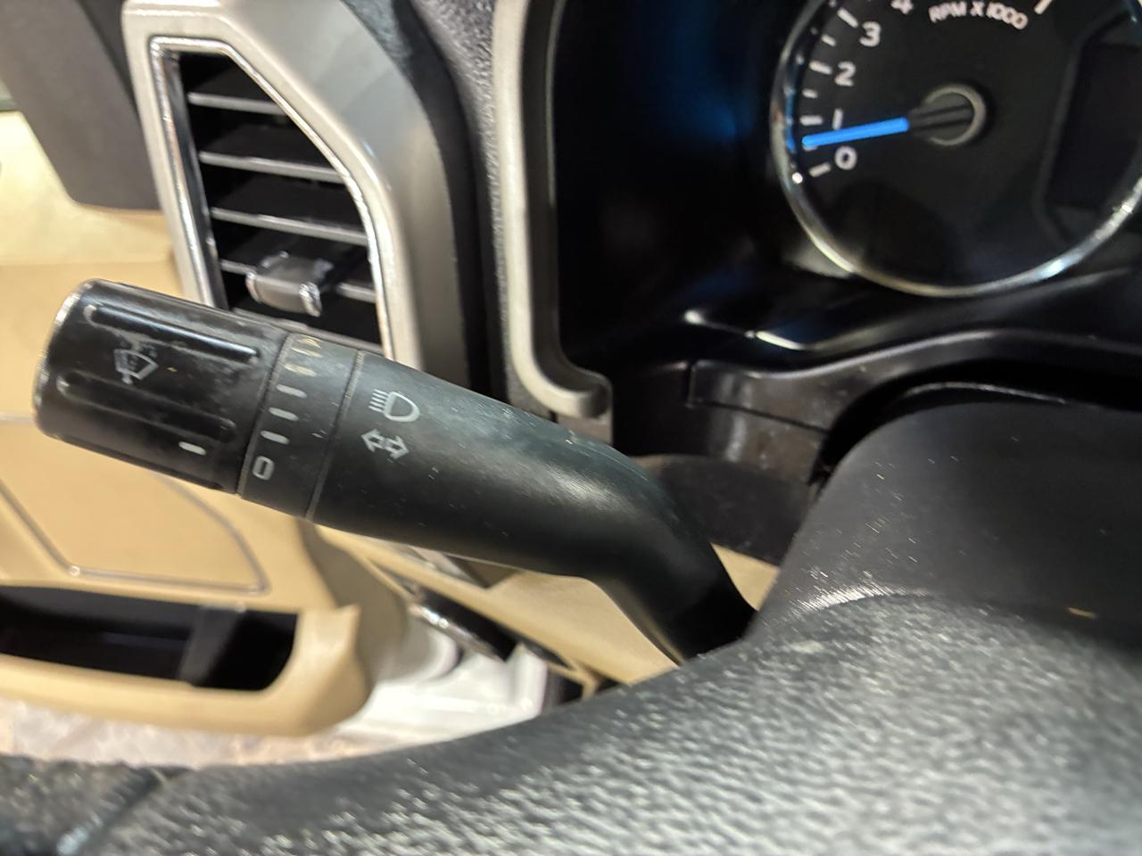 Ford F-150 2WD Supercab 133" Lariat 2017