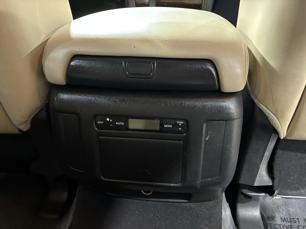 Nissan Armada 4x2 SL 2017