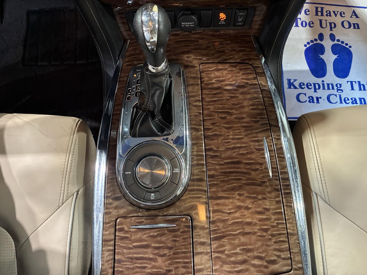 Nissan Armada 4x2 SL 2017