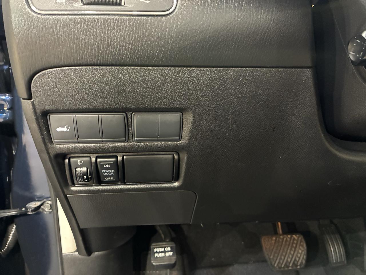 Nissan Armada 4x2 SL 2017