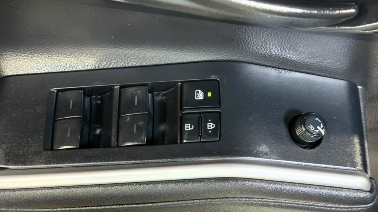Toyota Highlander Platinum AWD (Natl) 2023