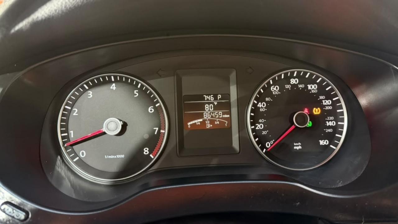 Volkswagen Jetta Sedan 4dr Auto SE PZEV 2013