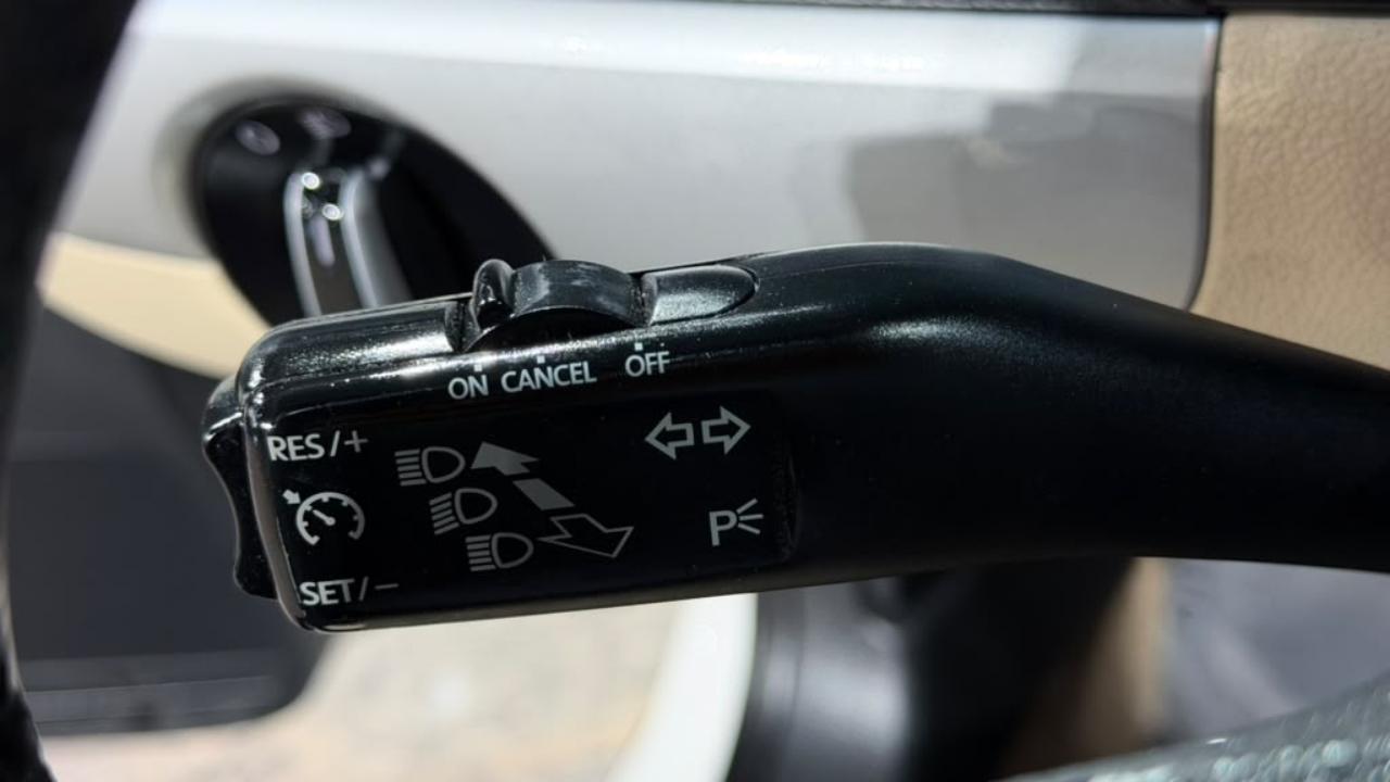 Volkswagen Jetta Sedan 4dr Auto SE PZEV 2013