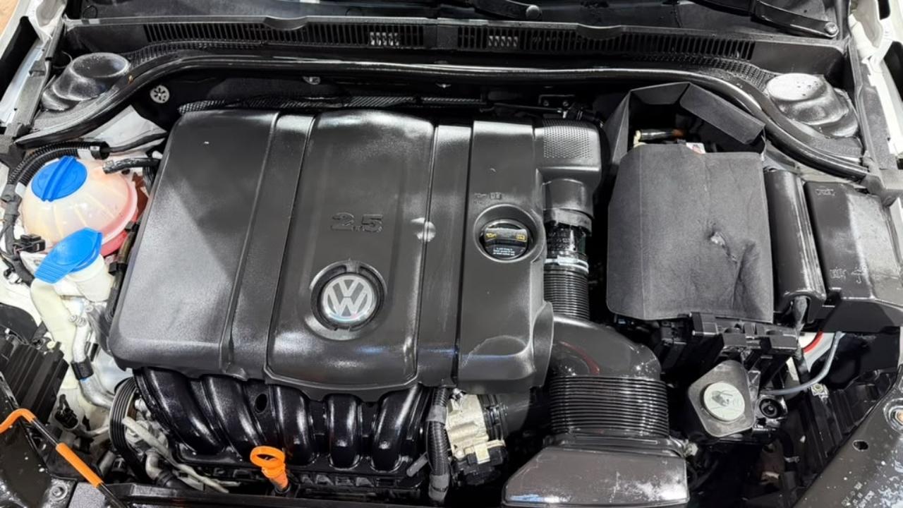Volkswagen Jetta Sedan 4dr Auto SE PZEV 2013