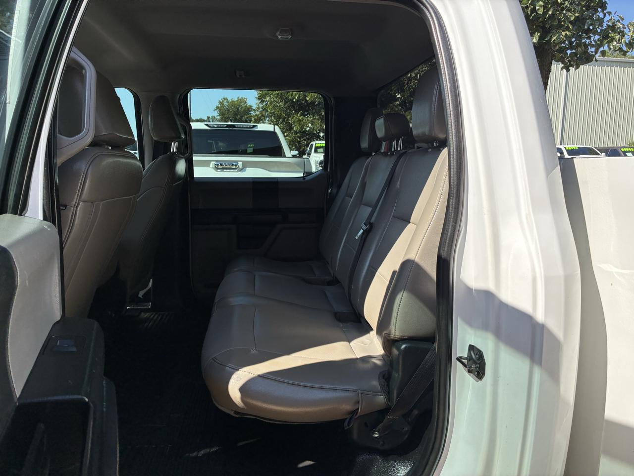 Ford Super Duty F-450 DRW 2WD Crew Cab 172" XL 2021
