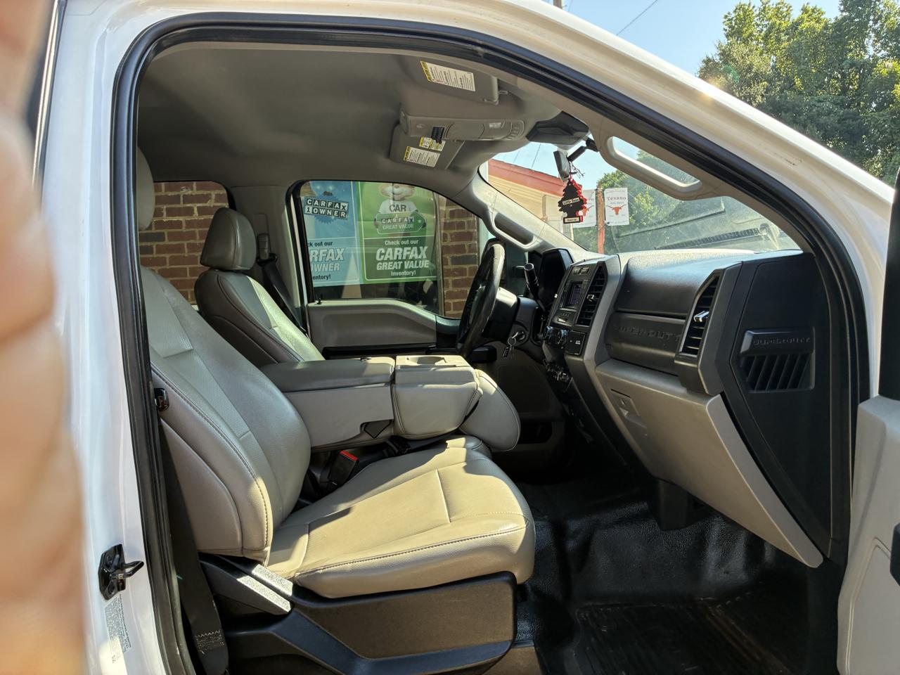 Ford Super Duty F-450 DRW 2WD Crew Cab 172" XL 2021