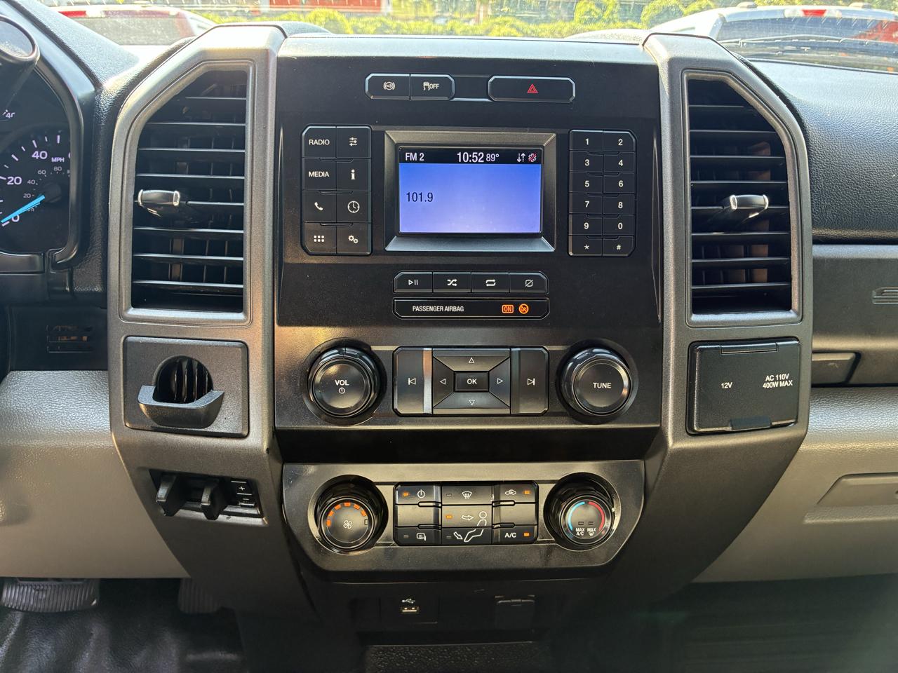 Ford Super Duty F-450 DRW 2WD Crew Cab 172" XL 2021