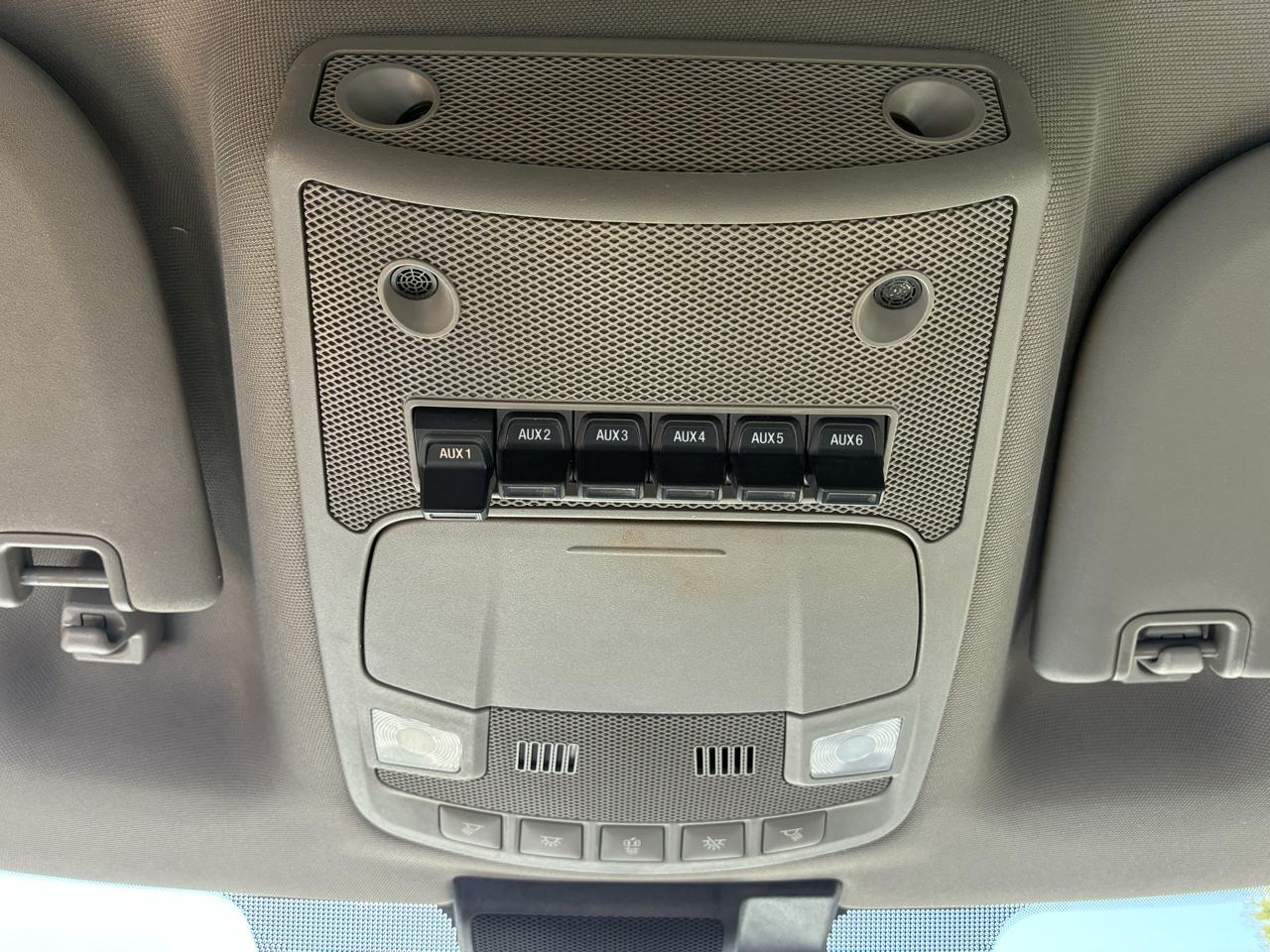 Ford Super Duty F-450 DRW 2WD Crew Cab 172" XL 2021