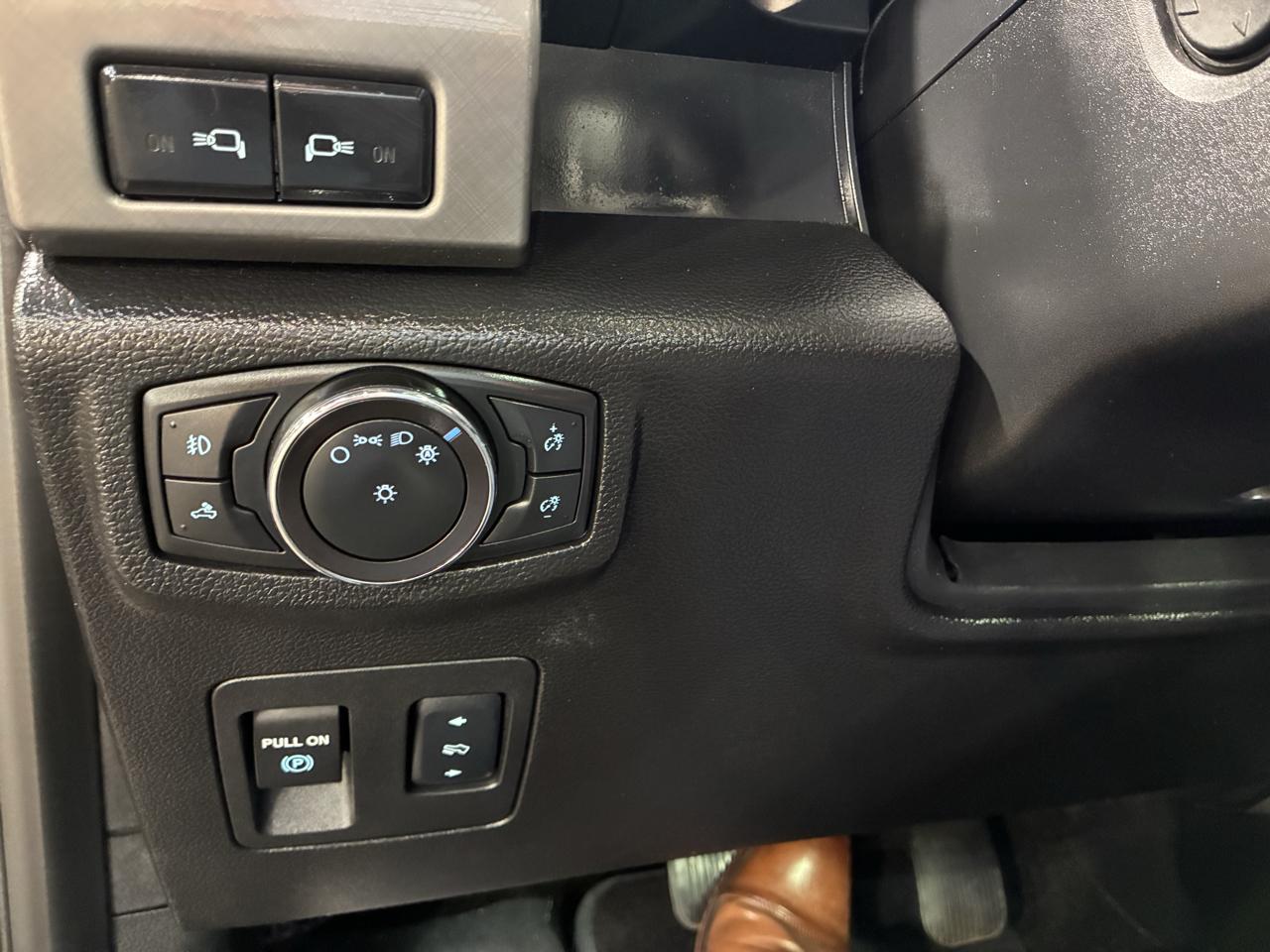 Ford F-150 Limited 4WD SuperCrew 5.5' Box 2018