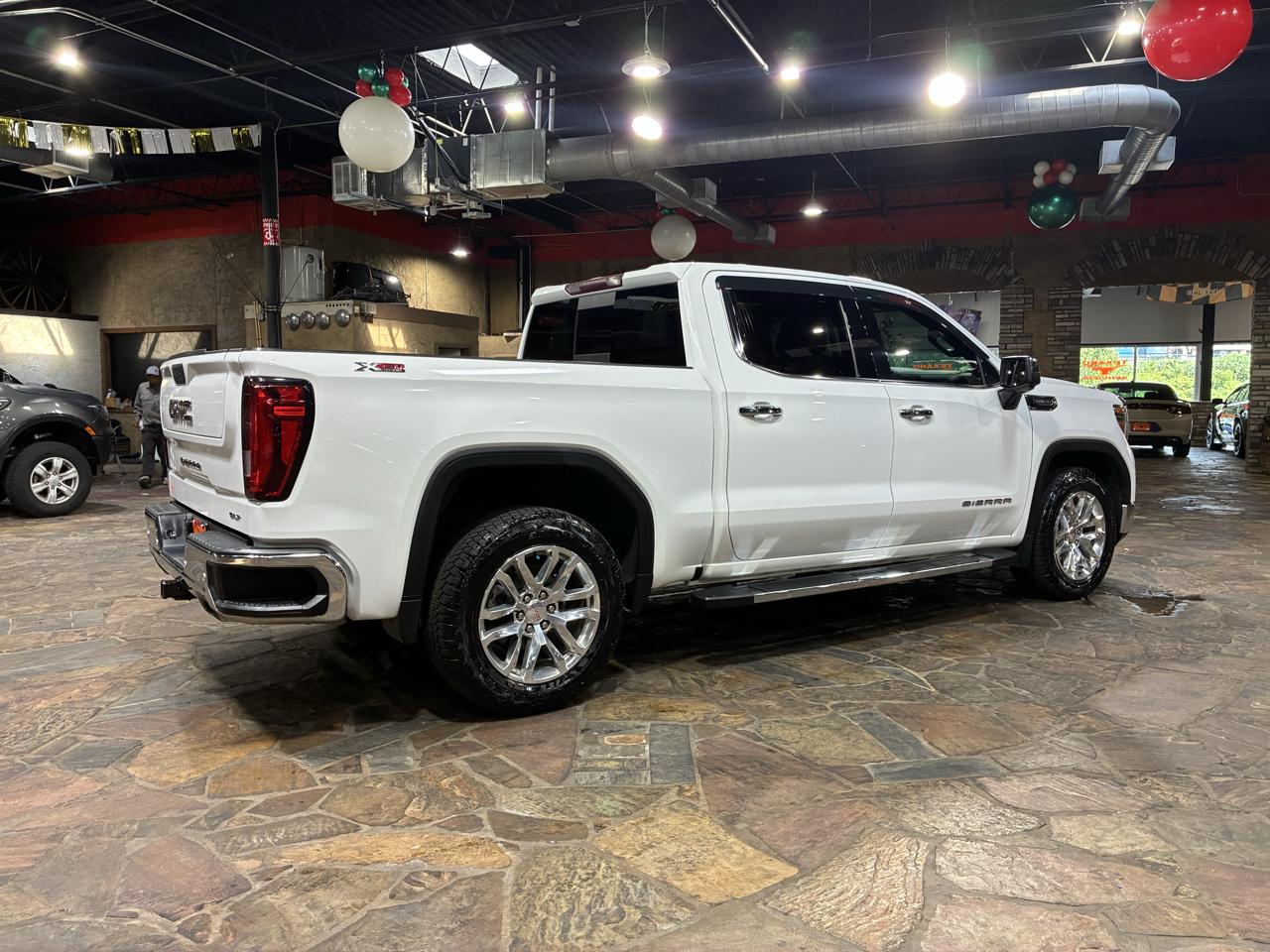 GMC Sierra 1500 4WD Crew Cab 147" SLT 2019