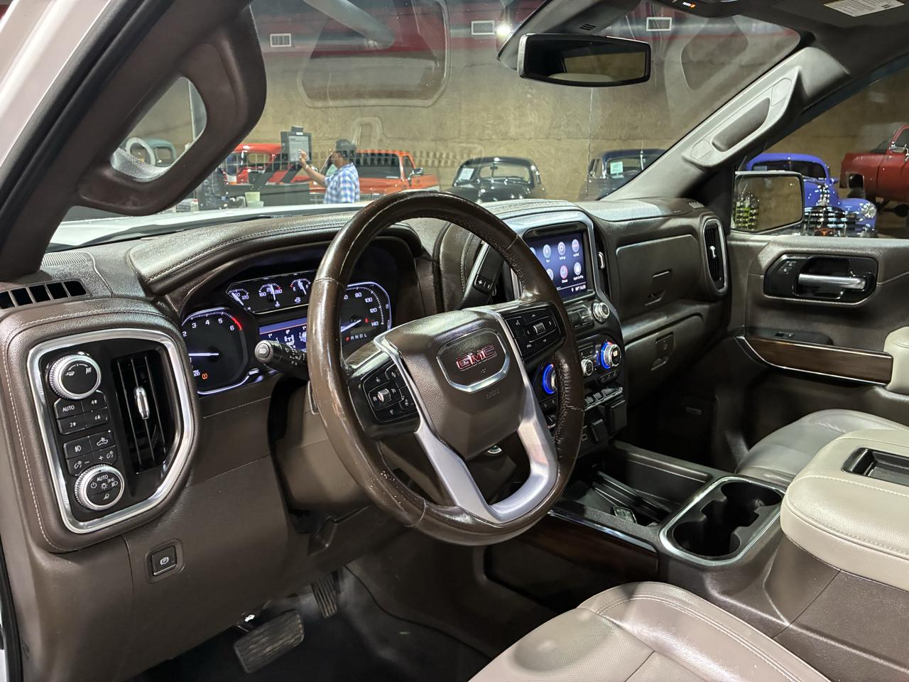 GMC Sierra 1500 4WD Crew Cab 147" SLT 2019