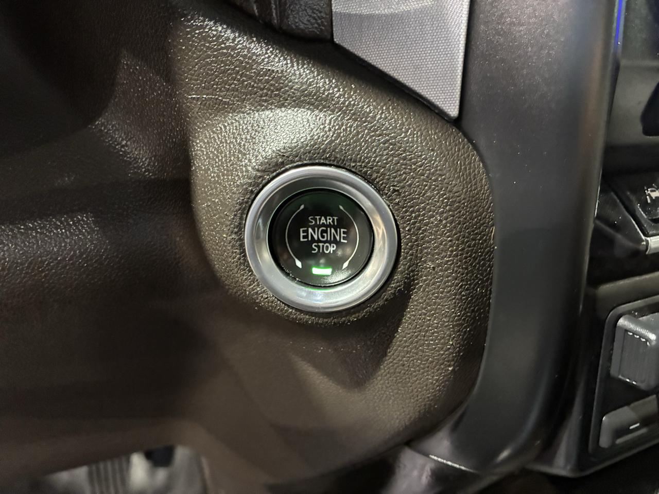 GMC Sierra 1500 4WD Crew Cab 147" SLT 2019