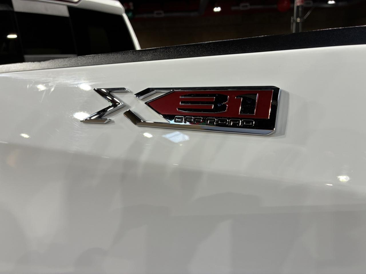 GMC Sierra 1500 4WD Crew Cab 147" SLT 2019