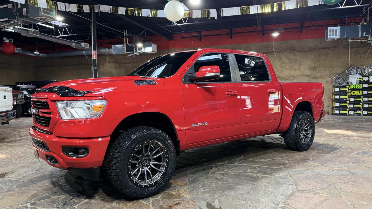 RAM 1500 Big Horn 4x4 Crew Cab 5'7" Box 2020