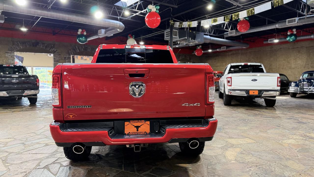 RAM 1500 Big Horn 4x4 Crew Cab 5'7" Box 2020