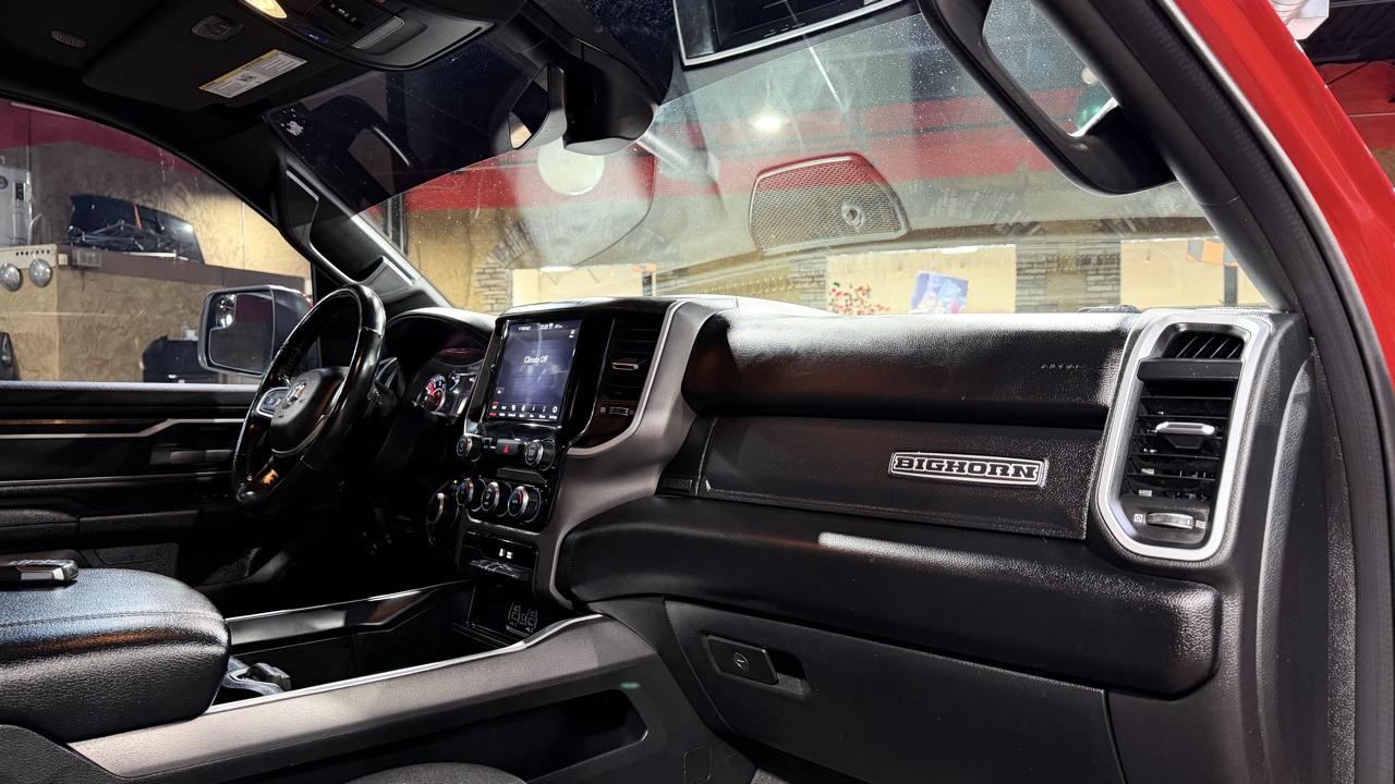 RAM 1500 Big Horn 4x4 Crew Cab 5'7" Box 2020