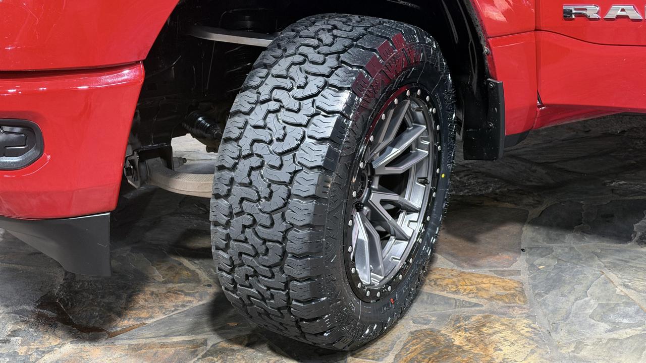 RAM 1500 Big Horn 4x4 Crew Cab 5'7" Box 2020