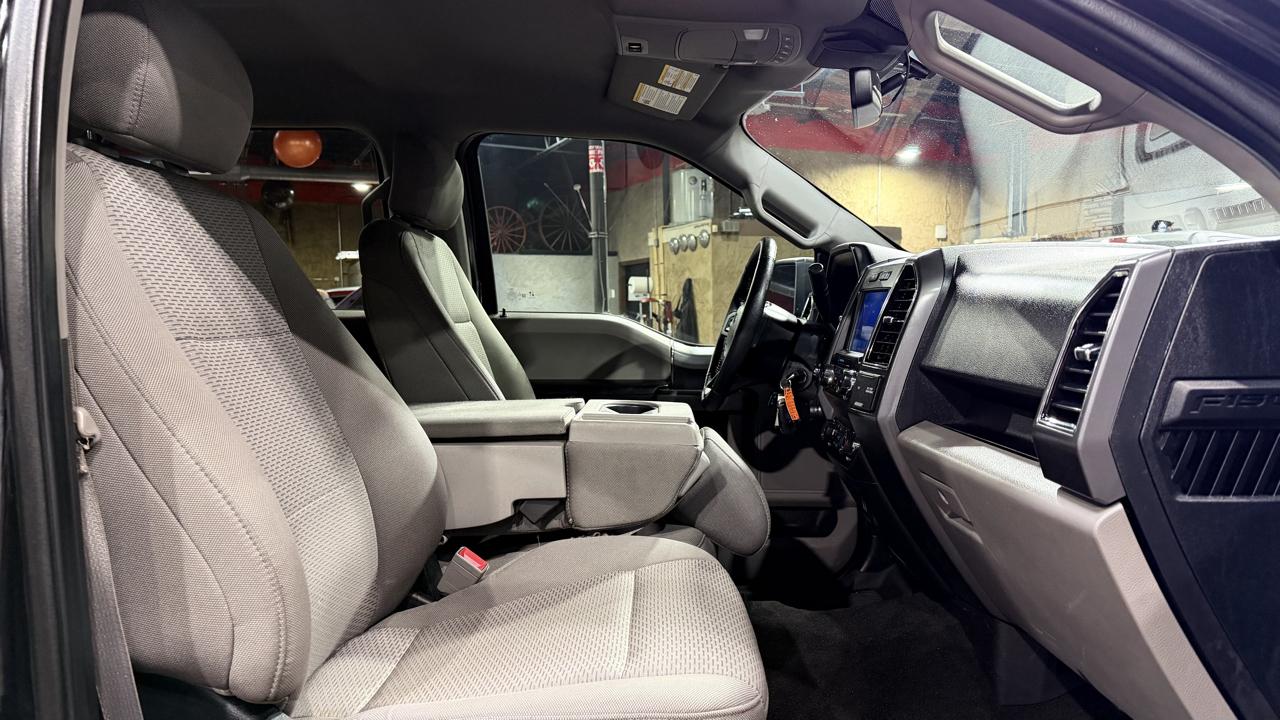 Ford F-150 2WD SuperCrew 139" XLT 2020