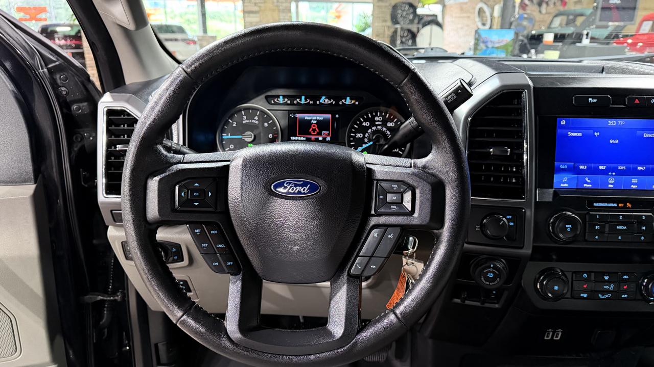 Ford F-150 2WD SuperCrew 139" XLT 2020