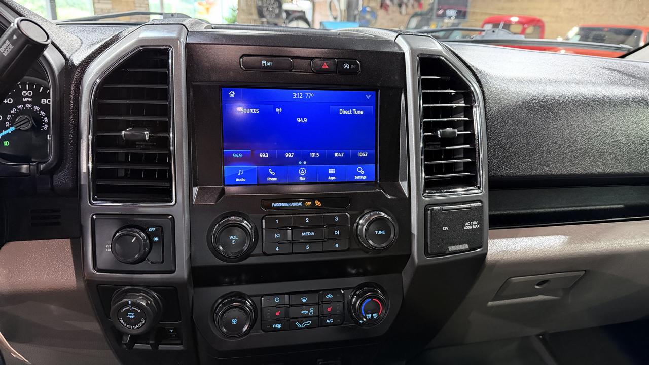 Ford F-150 2WD SuperCrew 139" XLT 2020