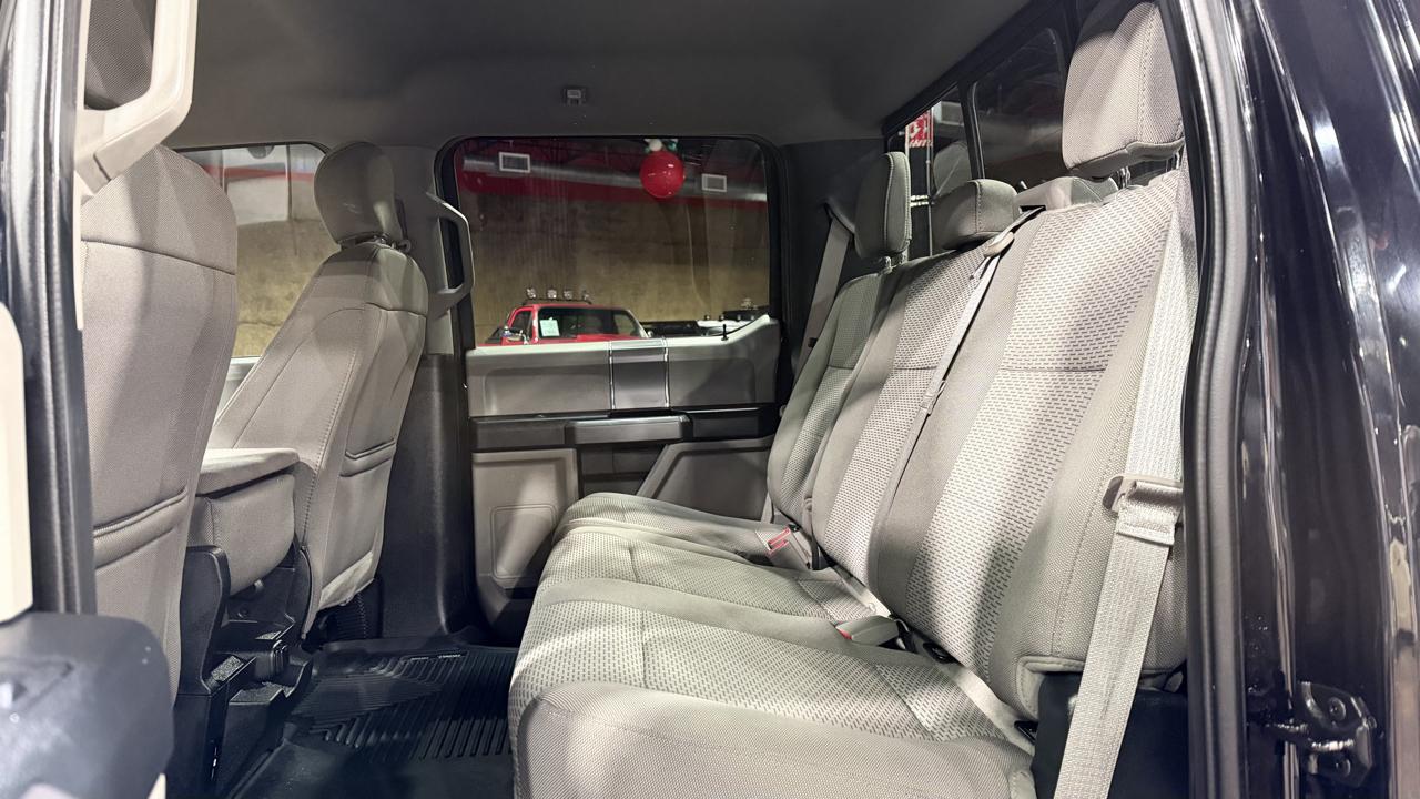 Ford F-150 2WD SuperCrew 139" XLT 2020