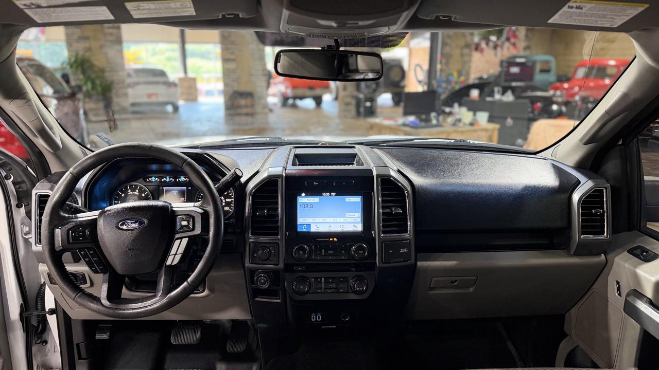 Ford F-150 2WD SuperCrew 157" XLT 2016