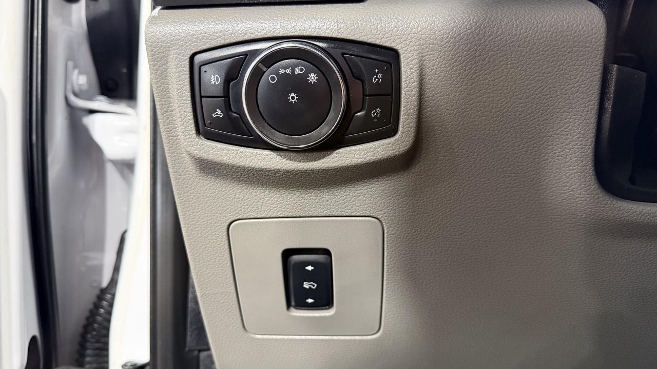 Ford F-150 2WD SuperCrew 157" XLT 2016
