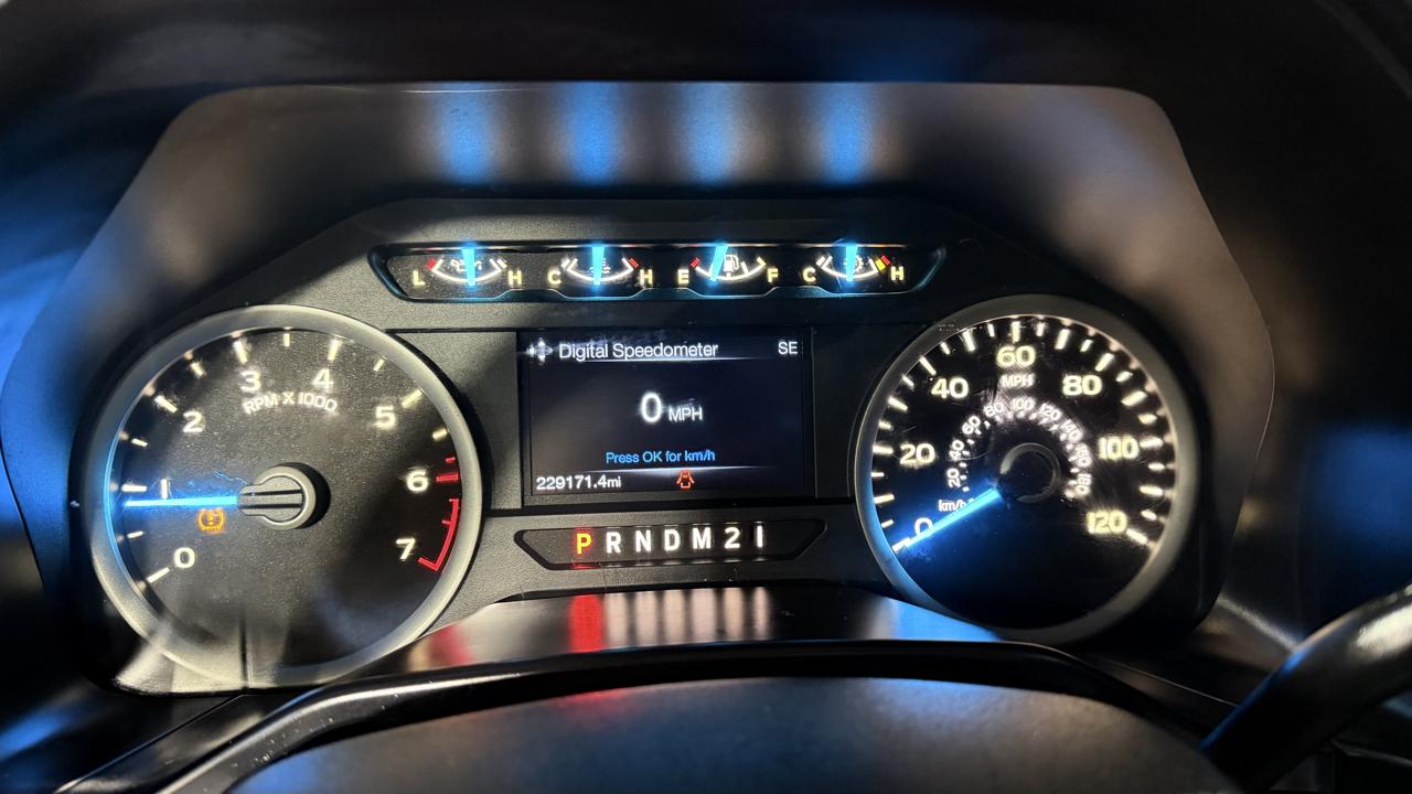 Ford F-150 2WD SuperCrew 157" XLT 2016