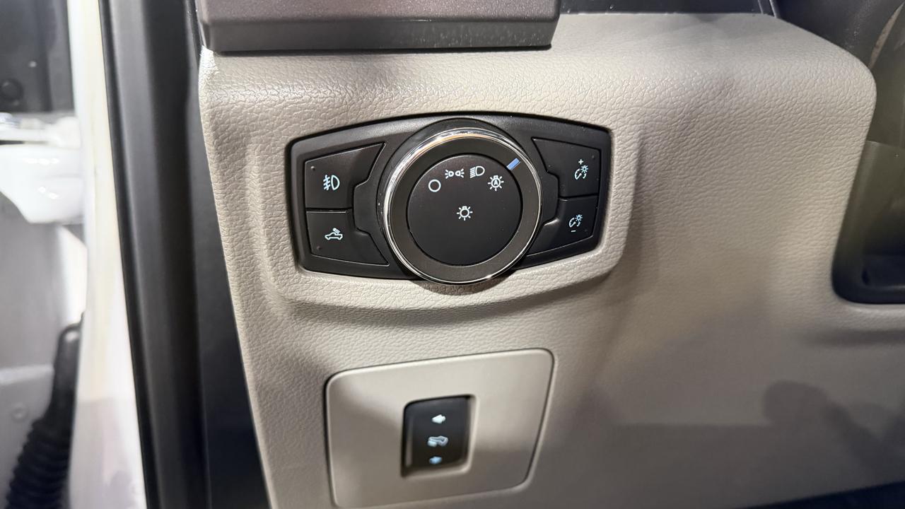 Ford F-150 2WD SuperCrew 157" XLT 2016