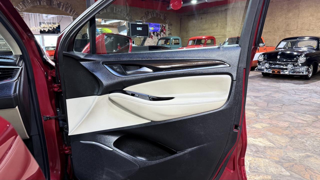 Buick Enclave FWD 4dr Essence 2019