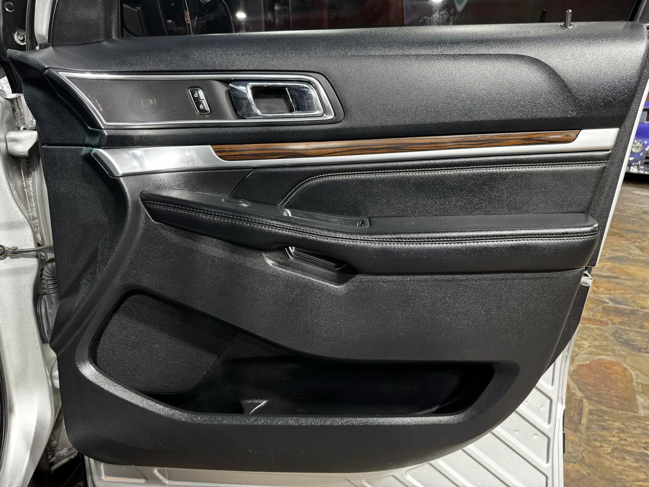 Ford Explorer FWD 4dr Limited 2016