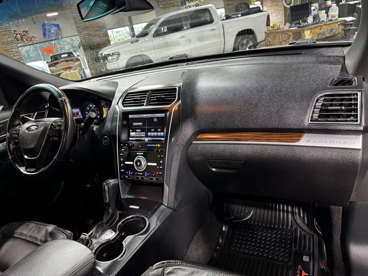 Ford Explorer FWD 4dr Limited 2016