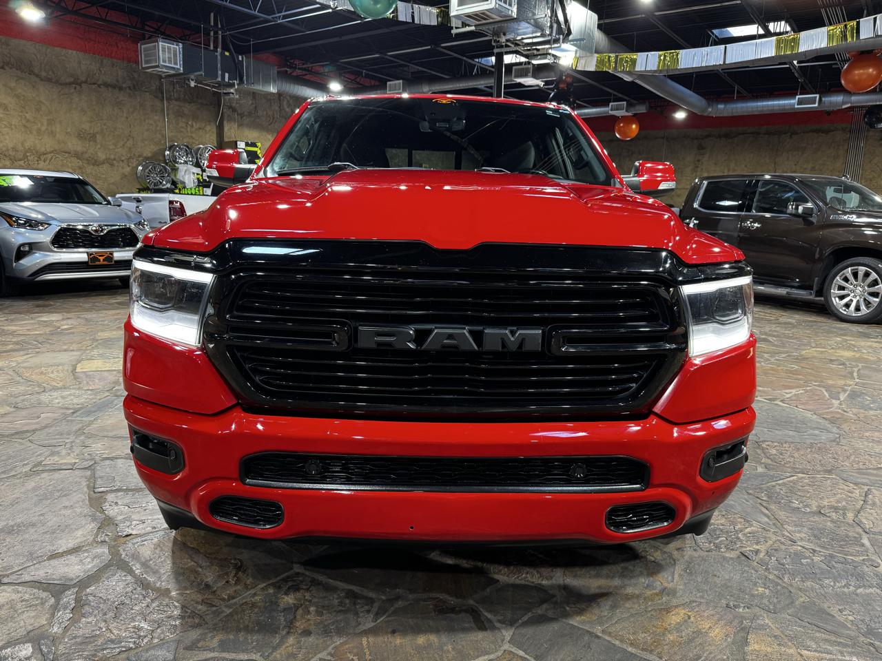 RAM 1500 Big Horn 4x4 Crew Cab 5'7" Box 2020