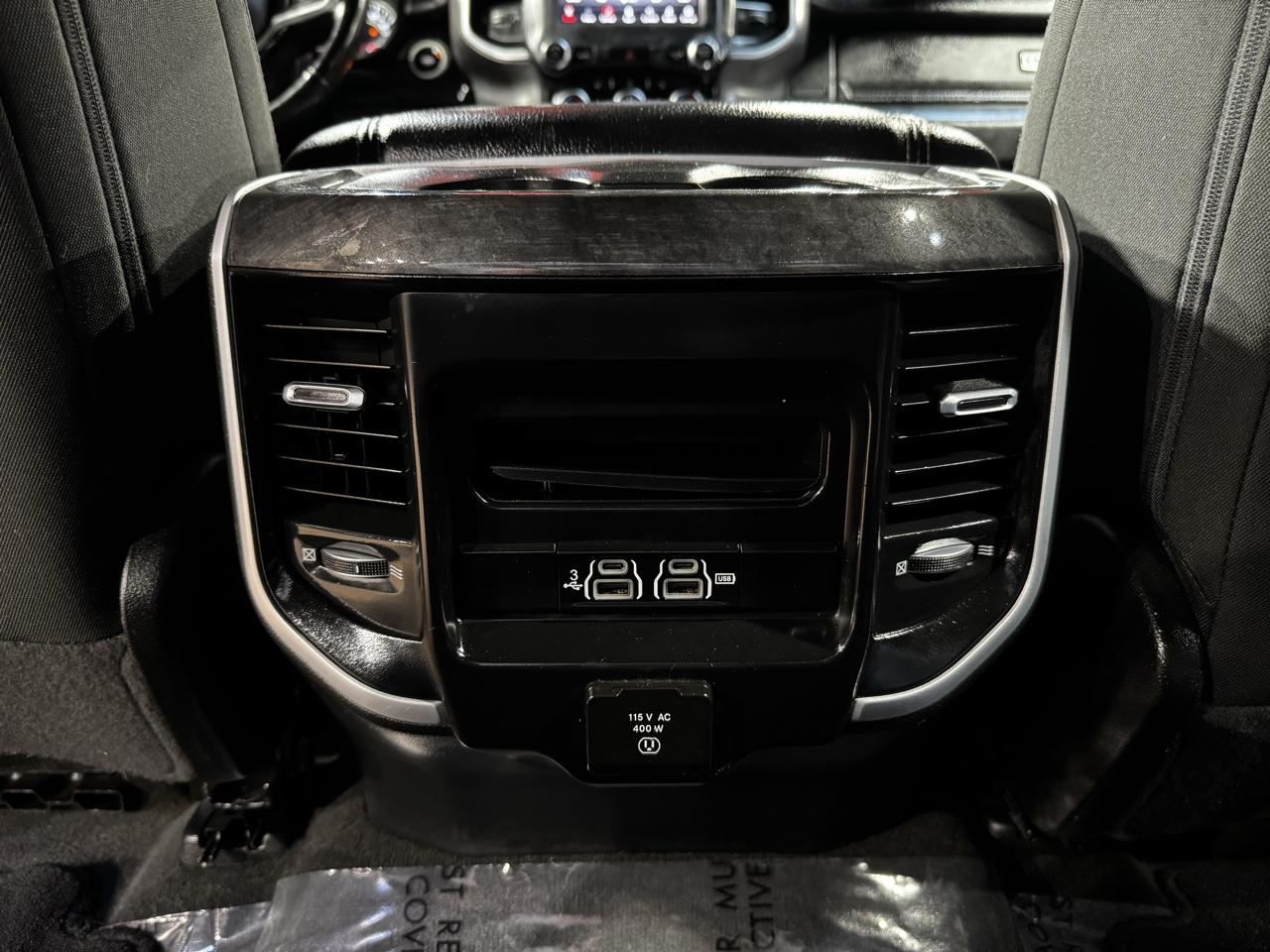 RAM 1500 Big Horn 4x4 Crew Cab 5'7" Box 2020