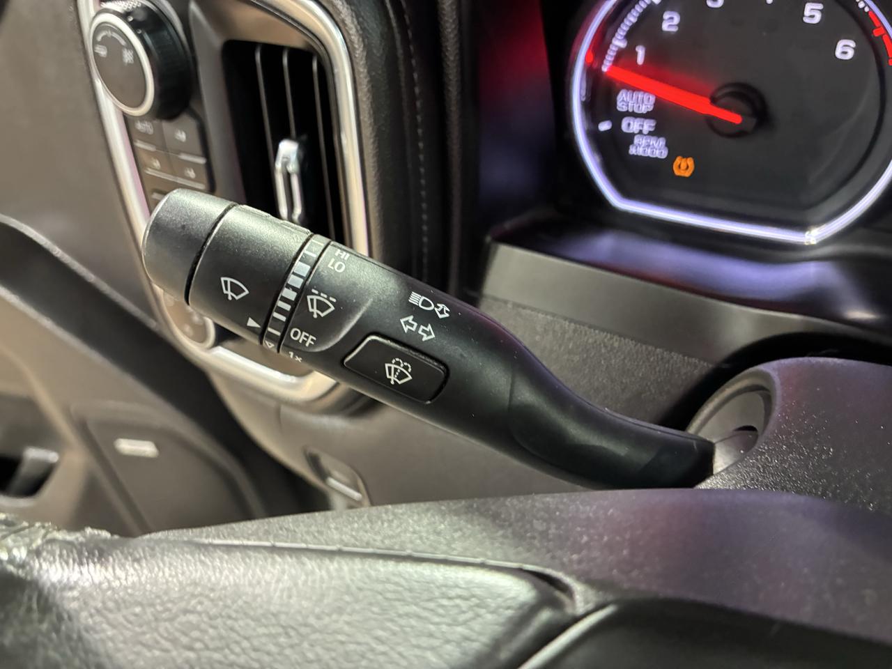 Chevrolet Silverado 1500 4WD Crew Cab 147" LT Trail Boss 2019