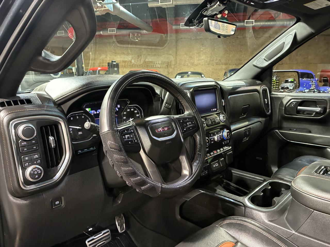 GMC Sierra 1500 4WD Crew Cab 147" AT4 2019