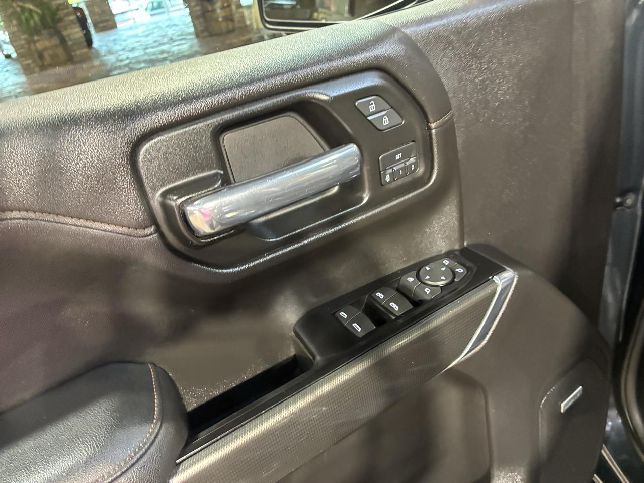 GMC Sierra 1500 4WD Crew Cab 147" AT4 2019