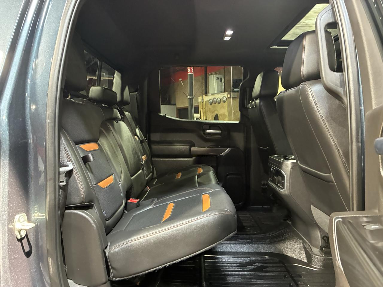 GMC Sierra 1500 4WD Crew Cab 147" AT4 2019