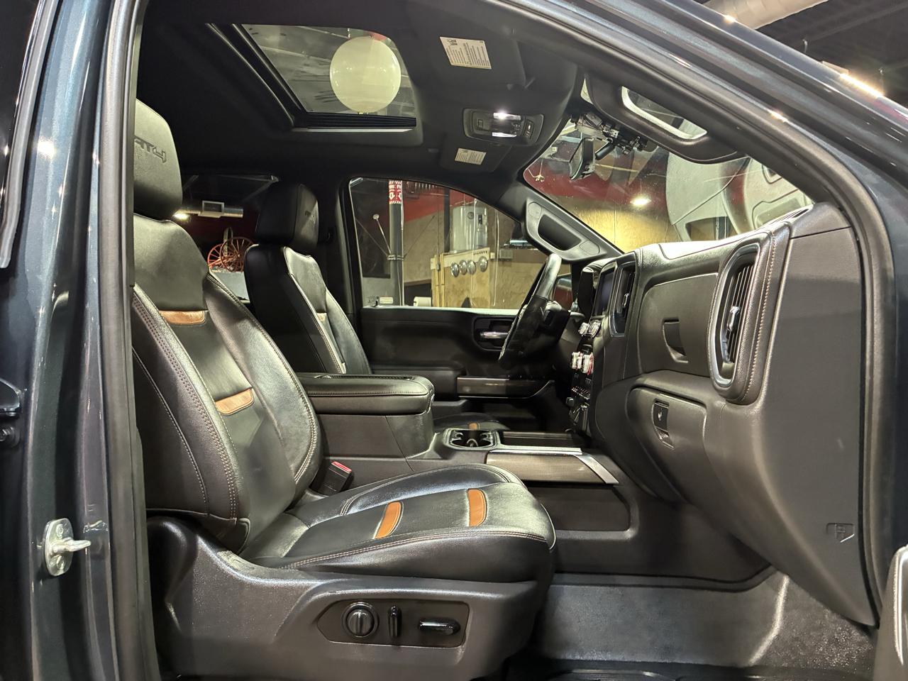 GMC Sierra 1500 4WD Crew Cab 147" AT4 2019