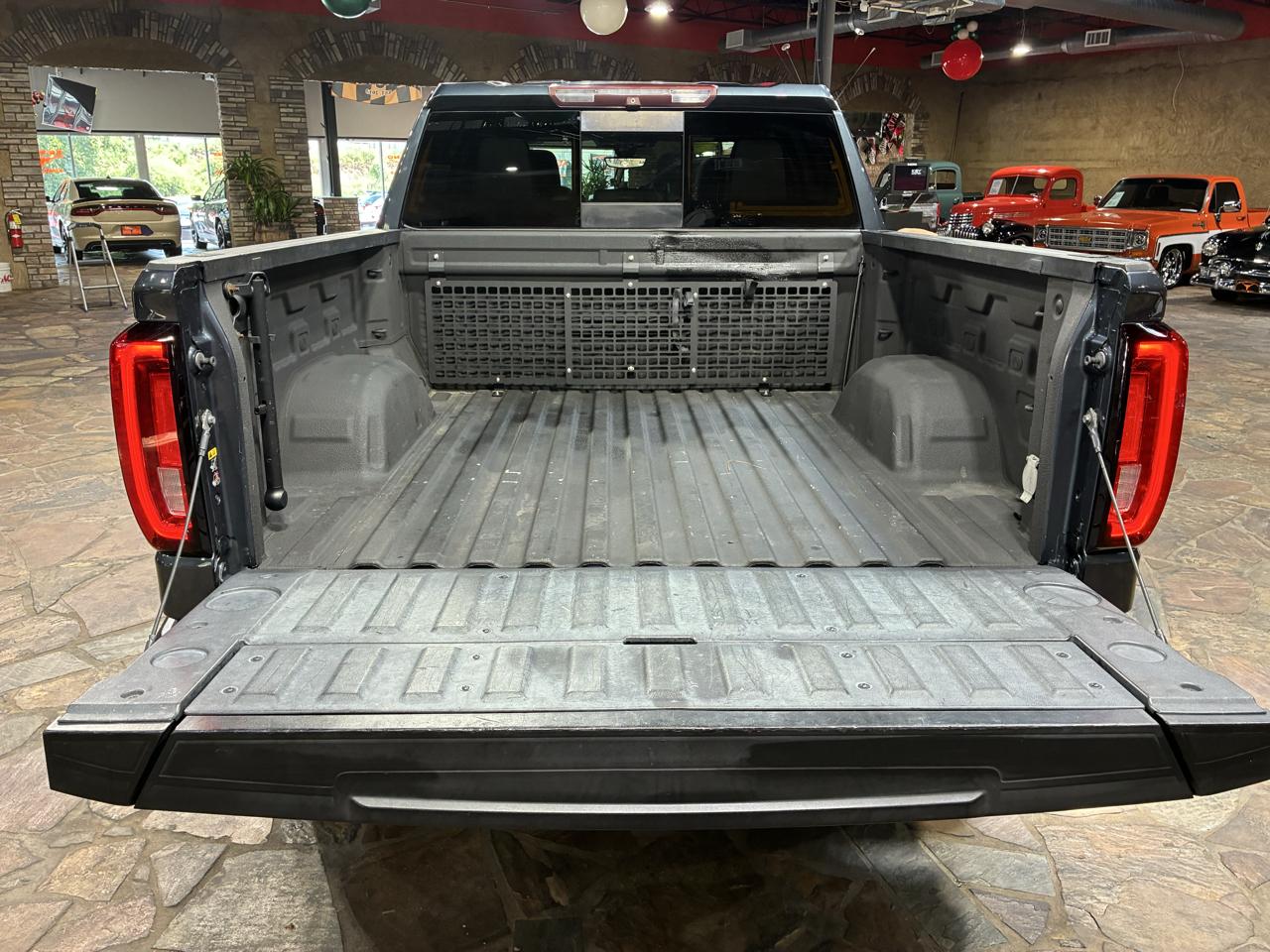 GMC Sierra 1500 4WD Crew Cab 147" AT4 2019